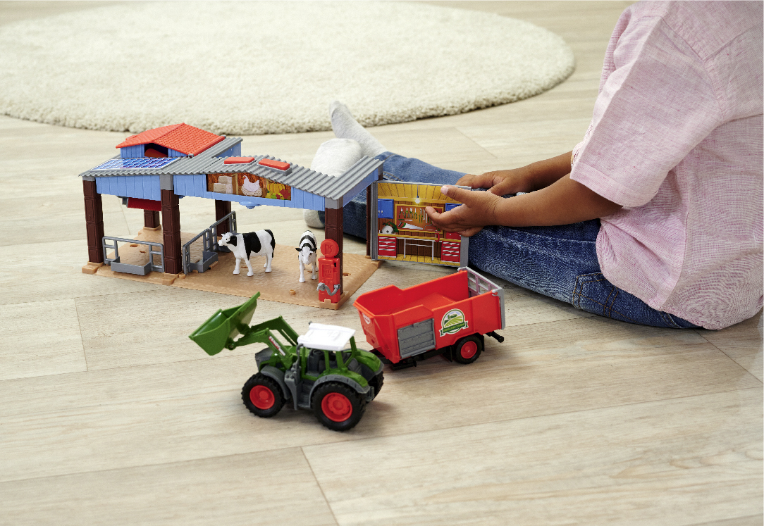 Farm playset with tractor_1