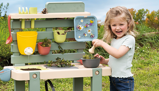 Outdoor toys for summer 2025
