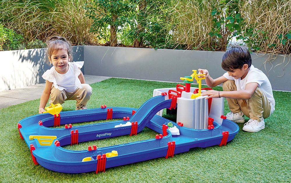 Spielzeug für draußen im Sommer 2025